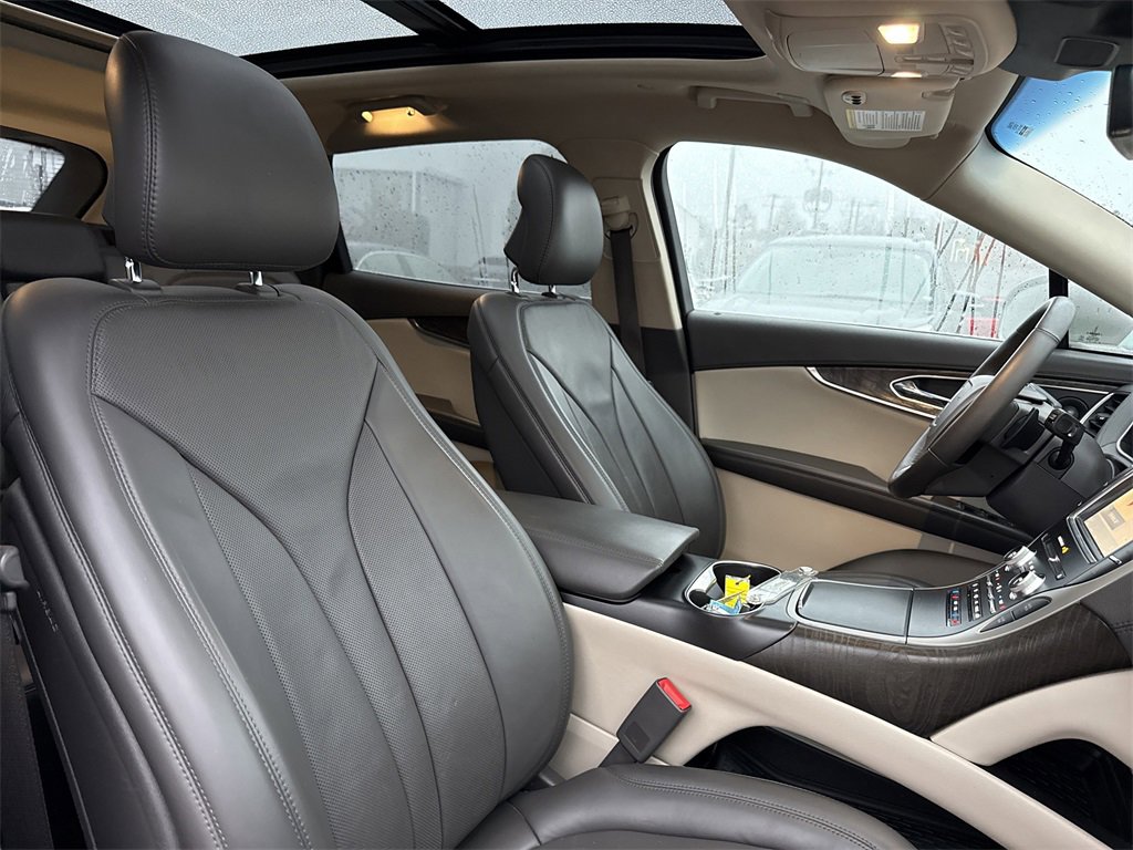 Used 2019 Lincoln Nautilus Reserve image 19