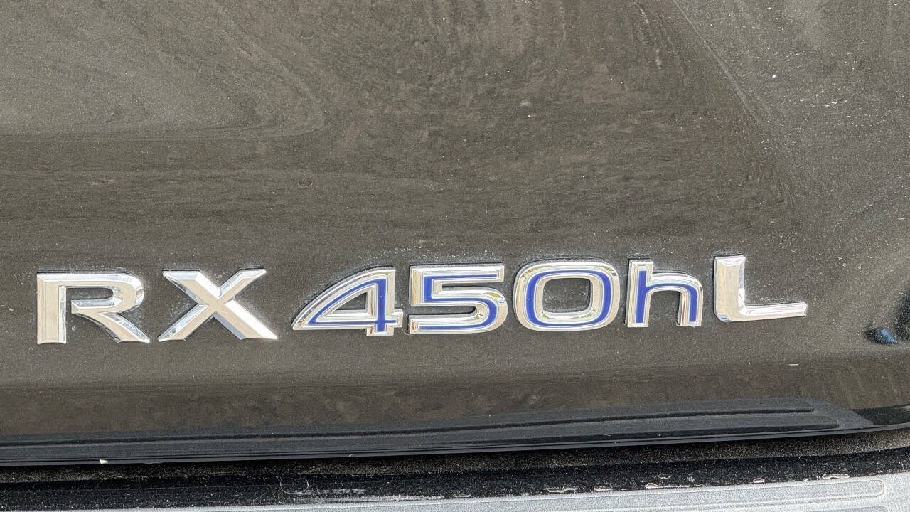 Used 2018 Lexus RX 450hL Premium w/ Premium Package AWD/4WD image 27