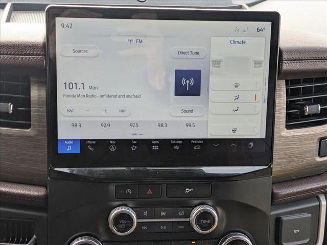 Used 2023 Ford Expedition Max Limited image 17