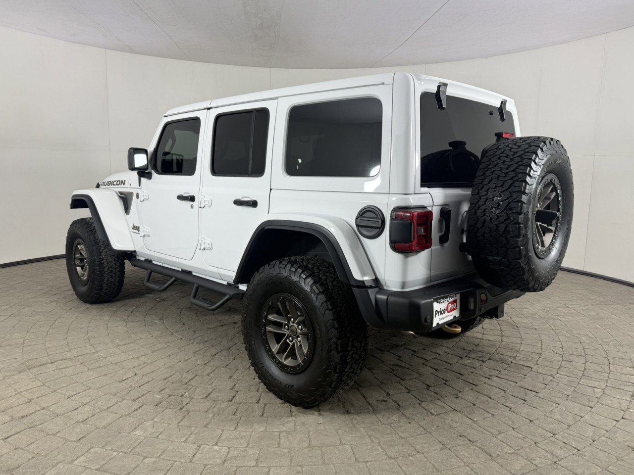 Used 2024 Jeep Wrangler Unlimited Rubicon 392 image 5