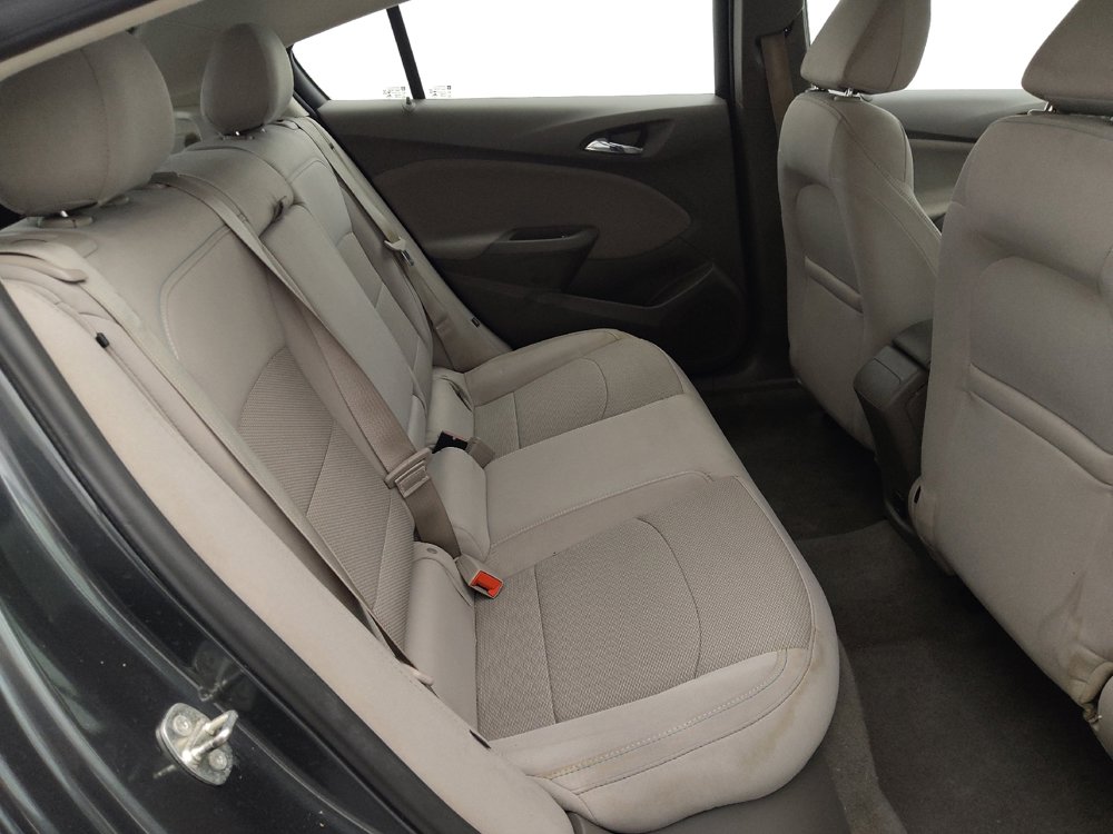 Used 2017 Chevrolet Cruze LT image 19