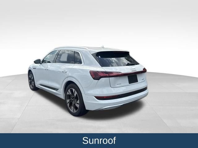 Used 2023 Audi e-tron Premium Plus w/ Premium Plus Package AWD/4WD image 6
