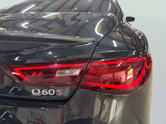 Used 2022 INFINITI Q60 Red Sport 400 w/ Carbon Fiber Package image 52