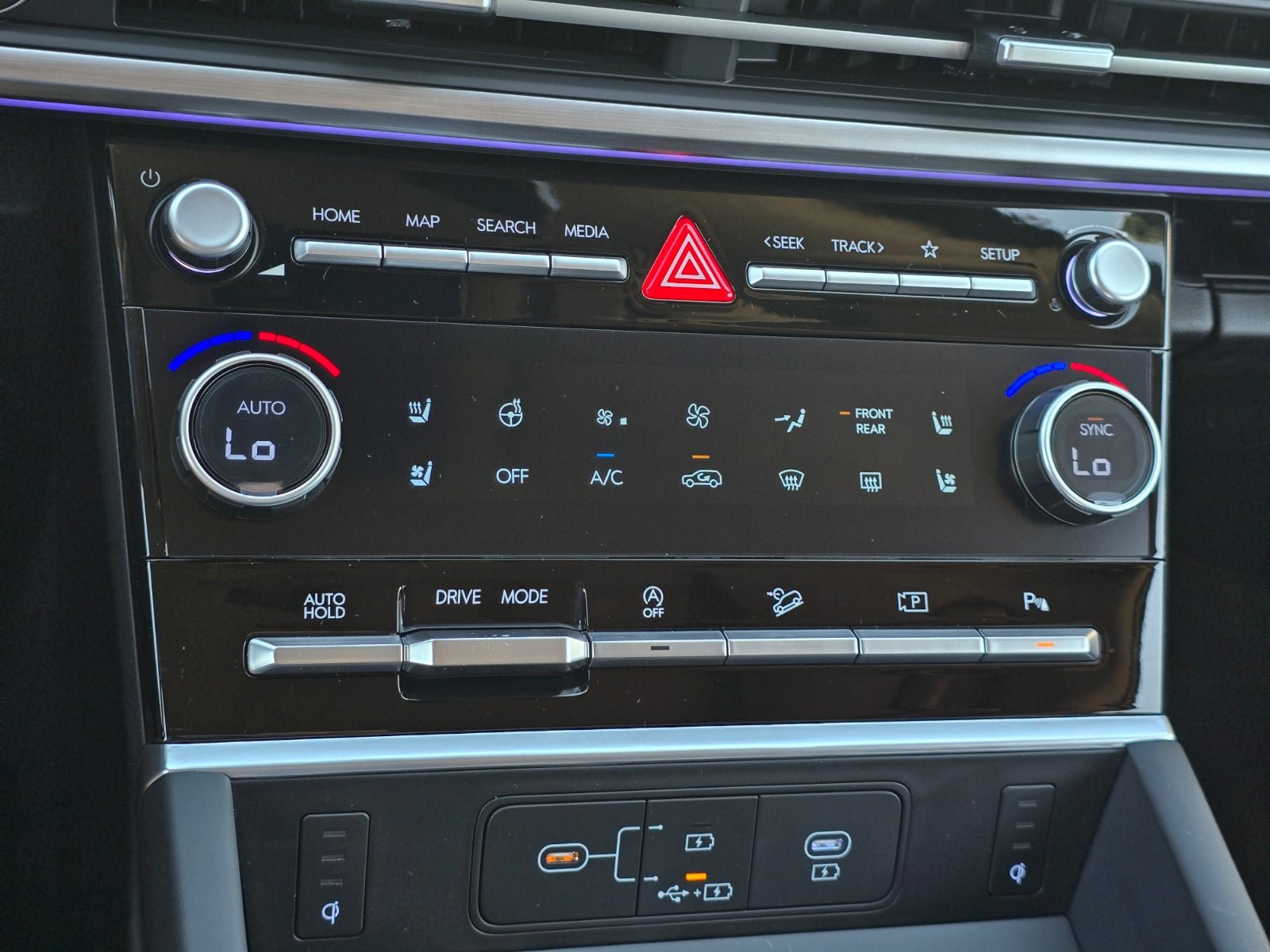 New 2027 Hyundai Santa Fe Limited FWD image 20
