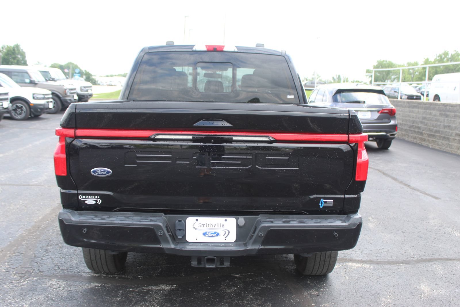 Used 2023 Ford F150 Lightning Platinum AWD/4WD image 8