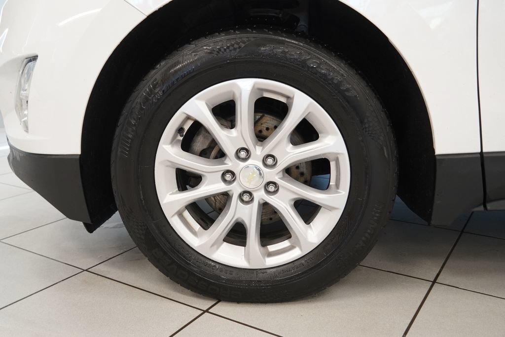 Used 2018 Chevrolet Equinox LT FWD image 16
