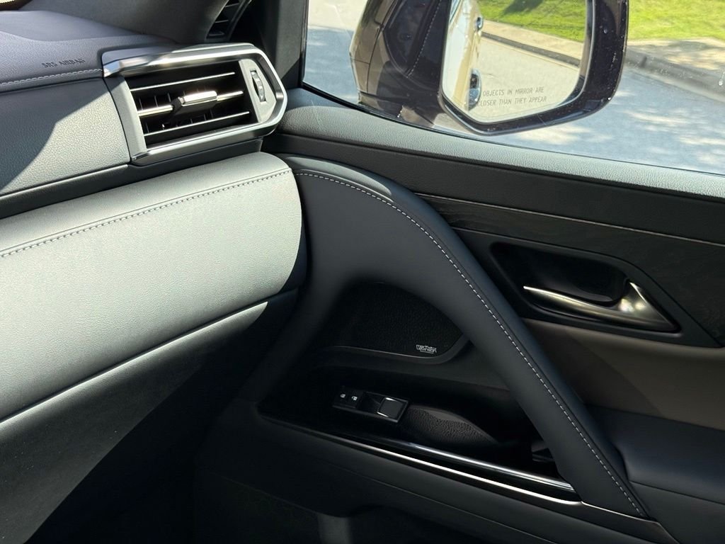 Certified 2025 Lexus LX 700h Overtrail AWD/4WD image 42