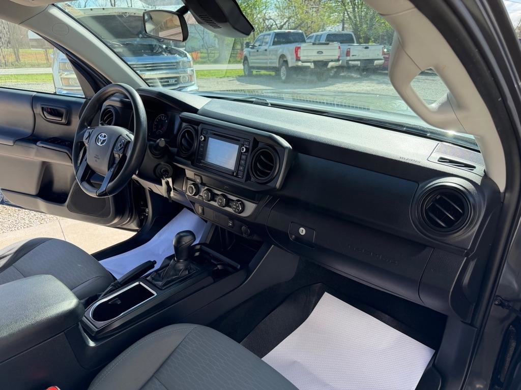 Used 2019 Toyota Tacoma SR w/ SR Convenience Package AWD/4WD image 16