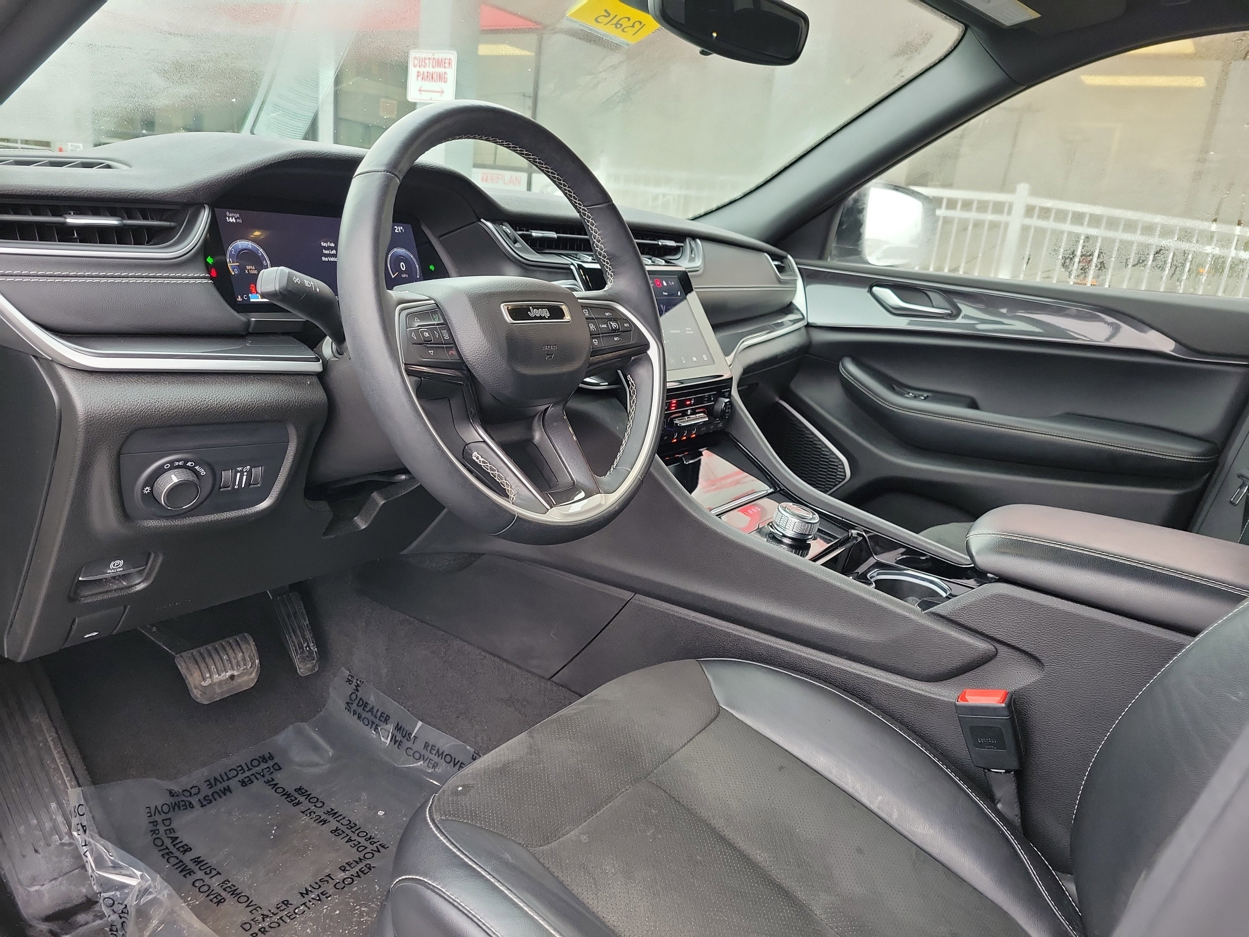 Used 2022 Jeep Grand Cherokee Altitude image 19