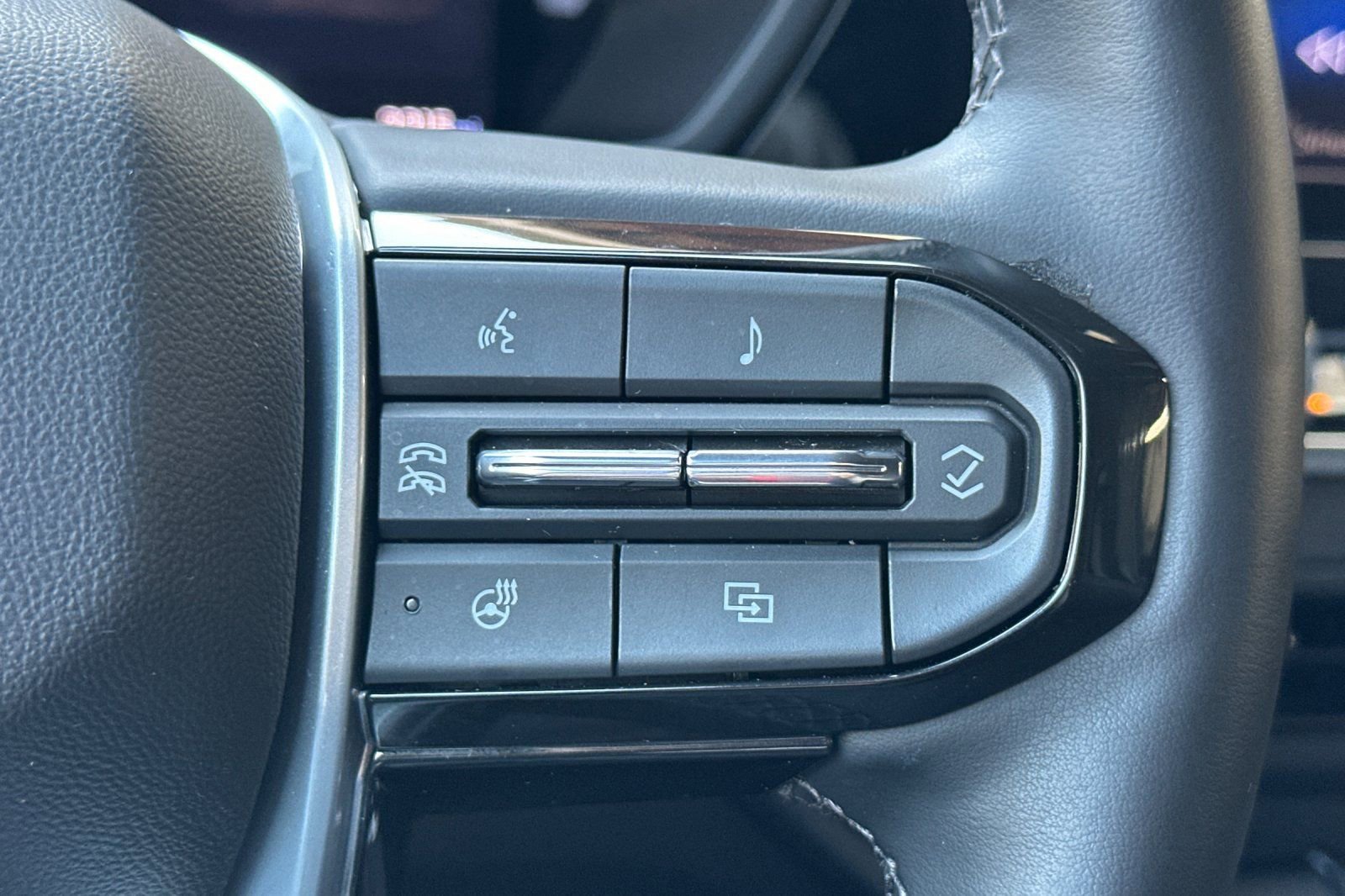 Used 2026 Chevrolet Colorado Trail Boss image 32