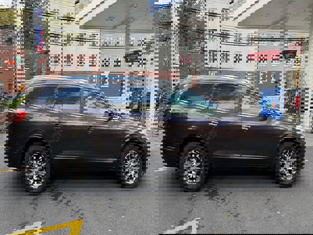 Used 2017 Buick Enclave Leather image 35