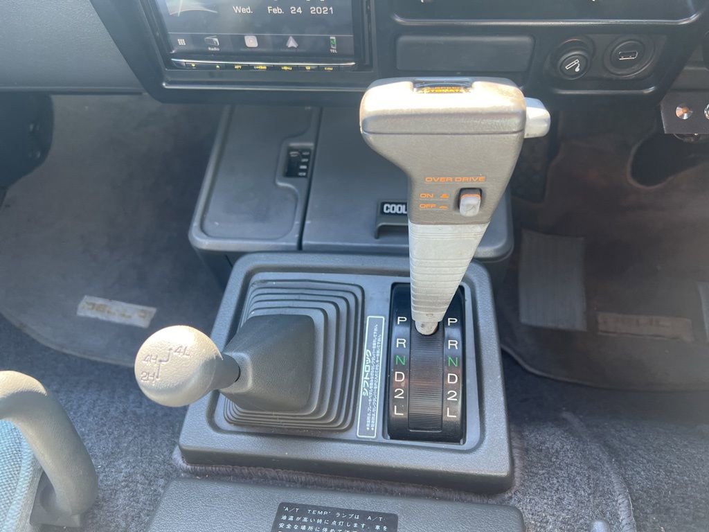Used 1991 Mitsubishi Other Mitsubishi Models Delica image 16