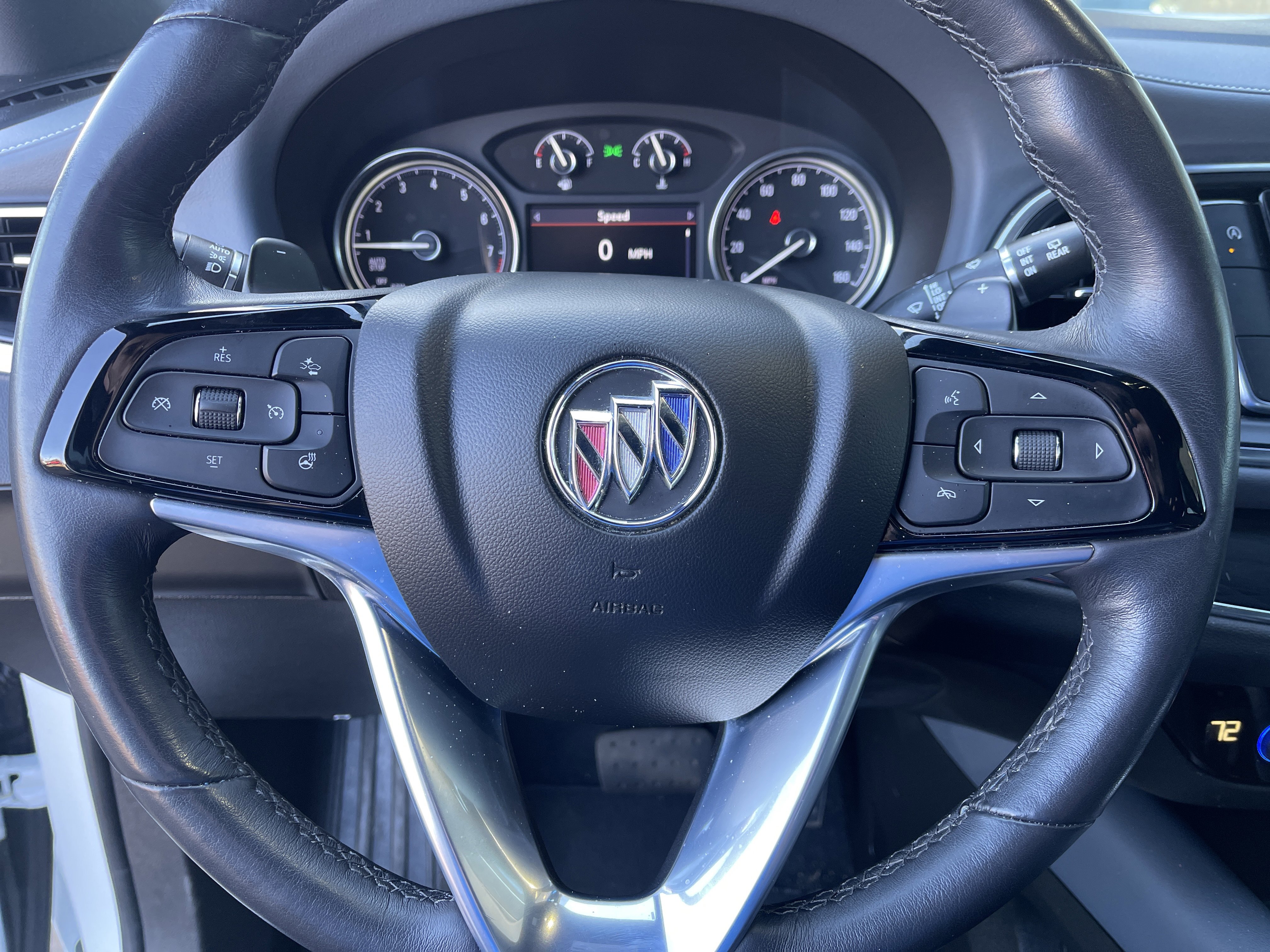 Used 2023 Buick Enclave Essence image 22