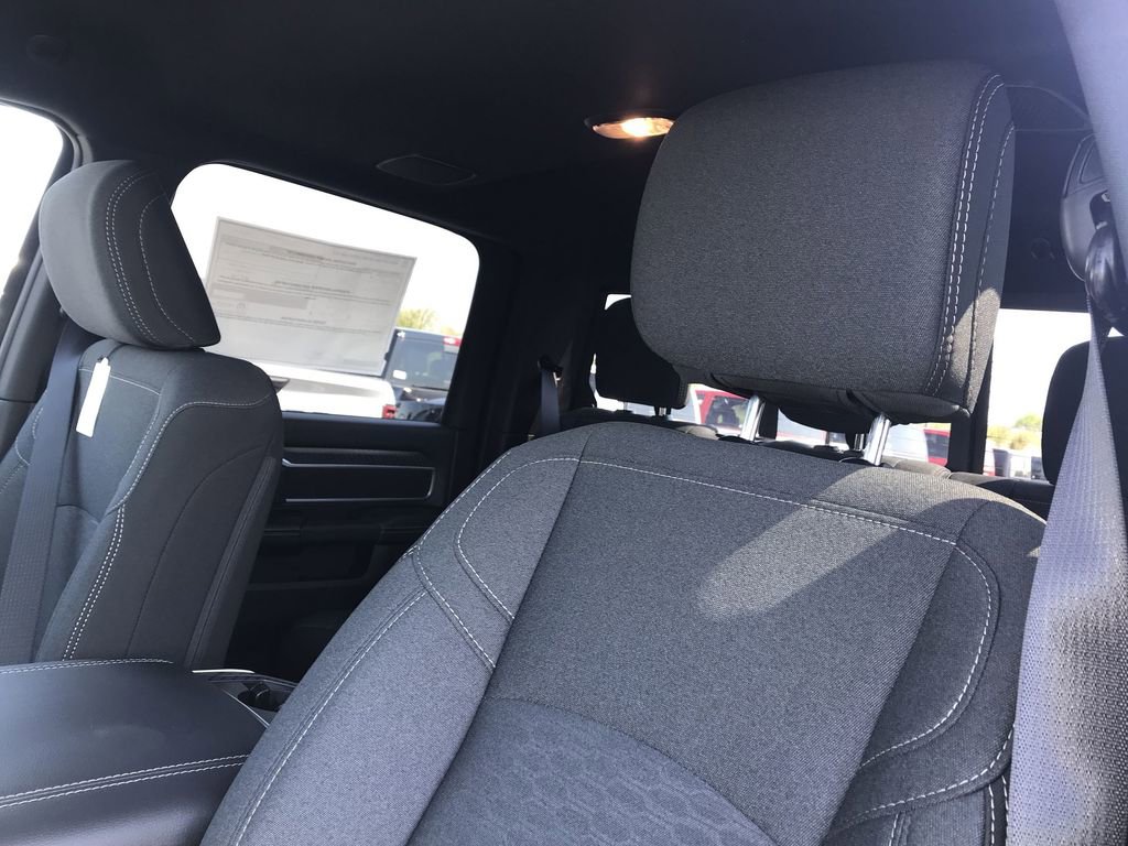New 2026 RAM 2500 Big Horn AWD/4WD image 11
