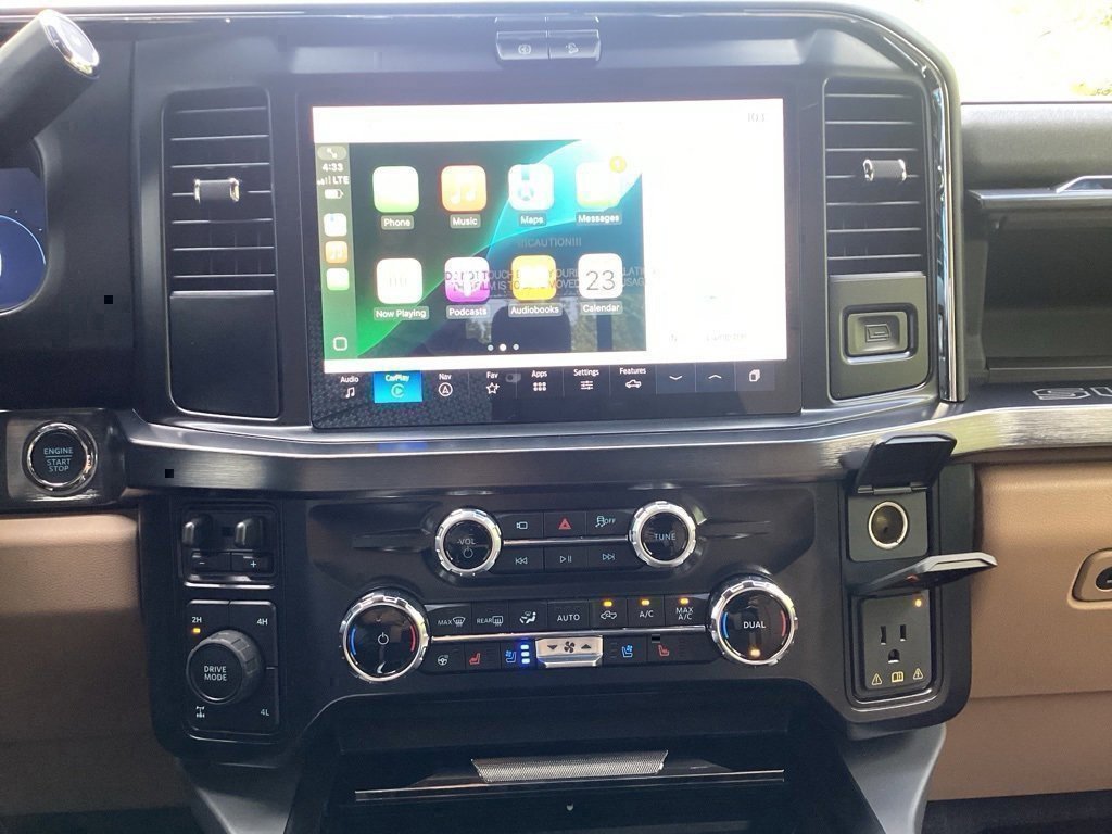 New 2025 Ford F250 Lariat w/ Black Appearance Package image 52