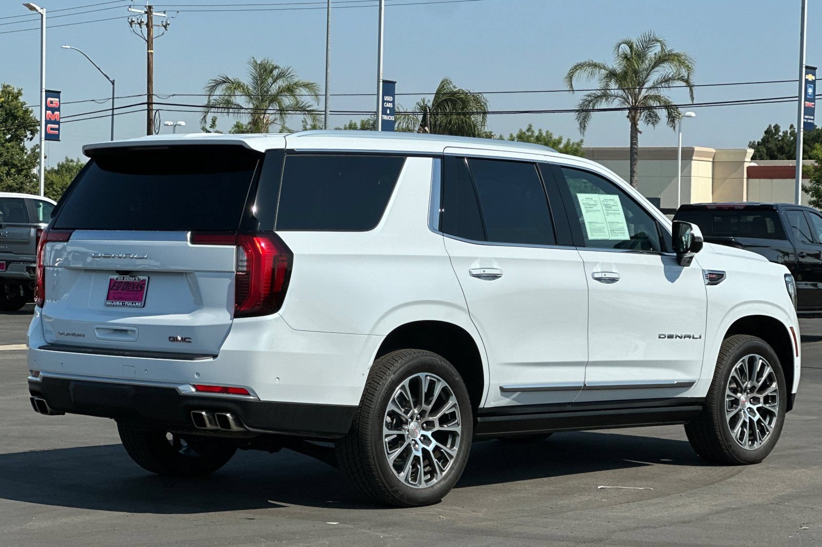 Used 2026 GMC Yukon Denali w/ Sun & Power Step Package AWD/4WD image 4