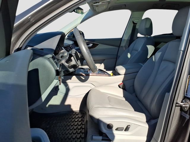 Used 2018 Audi Q7 3.0T Premium Plus w/ Premium Plus Package image 21
