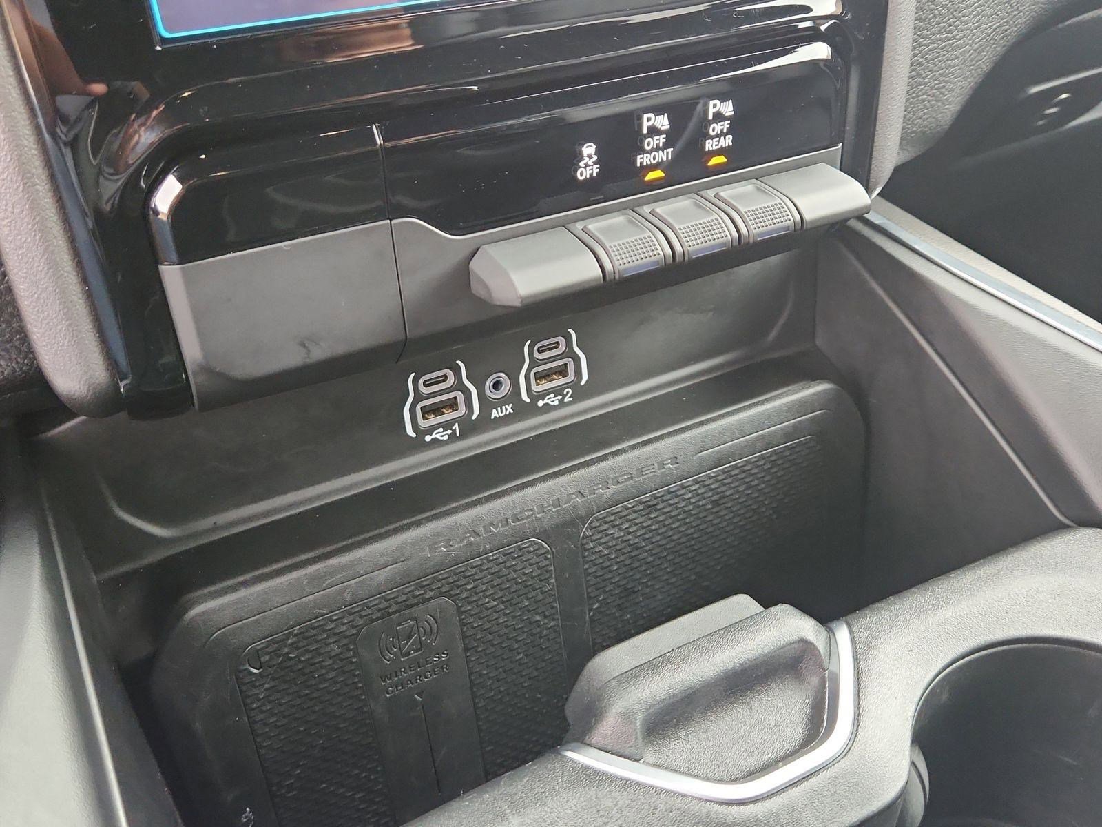 Used 2025 RAM 1500 Laramie image 28