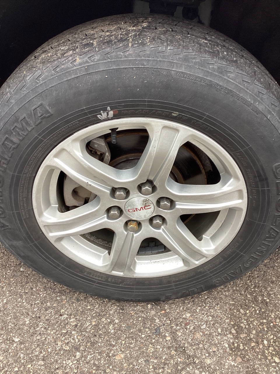 Used 2018 GMC Acadia SLE w/ LPO, Cargo Package image 18