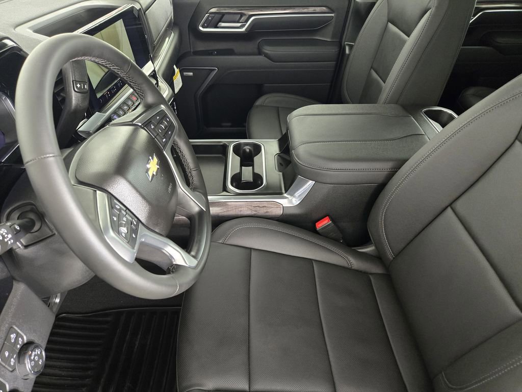 New 2026 Chevrolet Silverado 2500 LTZ w/ LTZ Premium Texas Edition AWD/4WD image 14