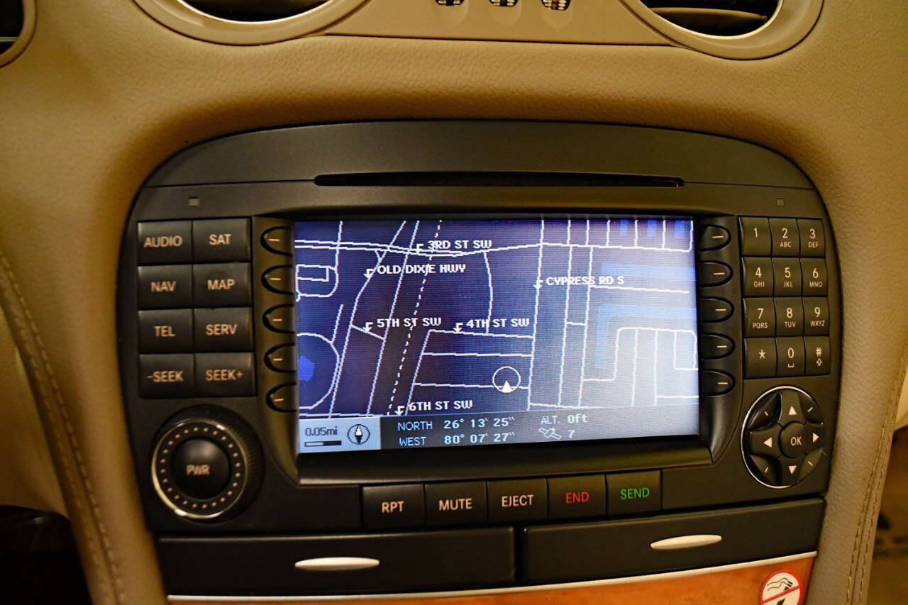 Used 2007 Mercedes-Benz SL 550 image 16