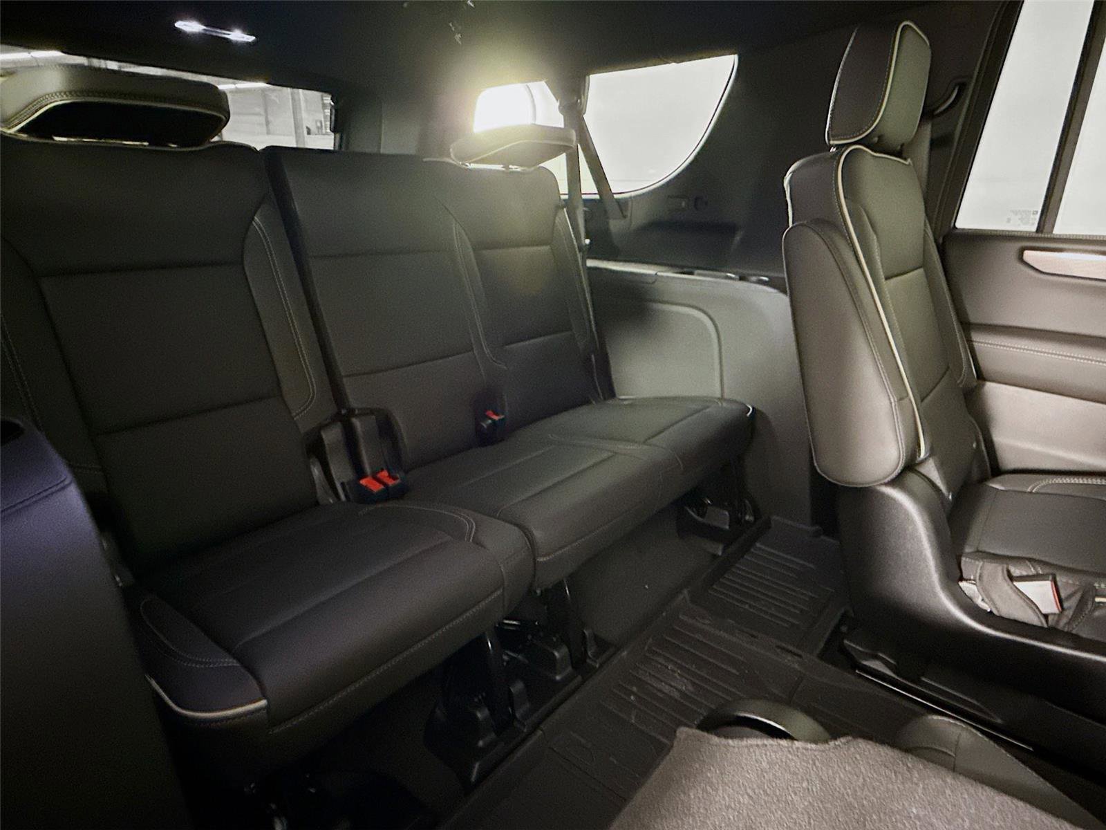 New 2026 GMC Yukon XL Elevation w/ LPO, Floor Liner Package image 22