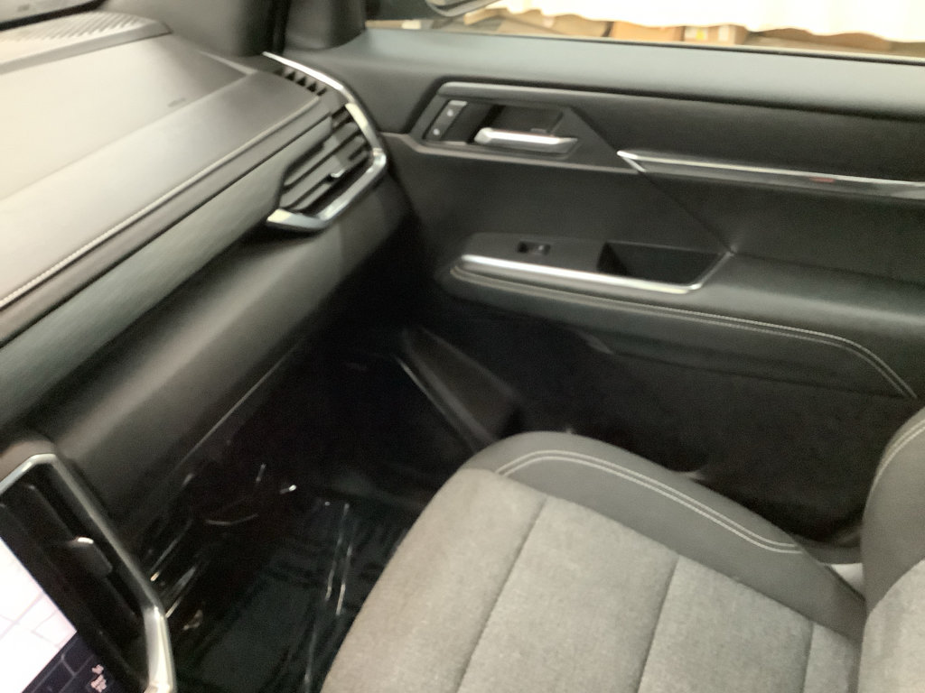 Used 2025 GMC Acadia Elevation FWD image 22