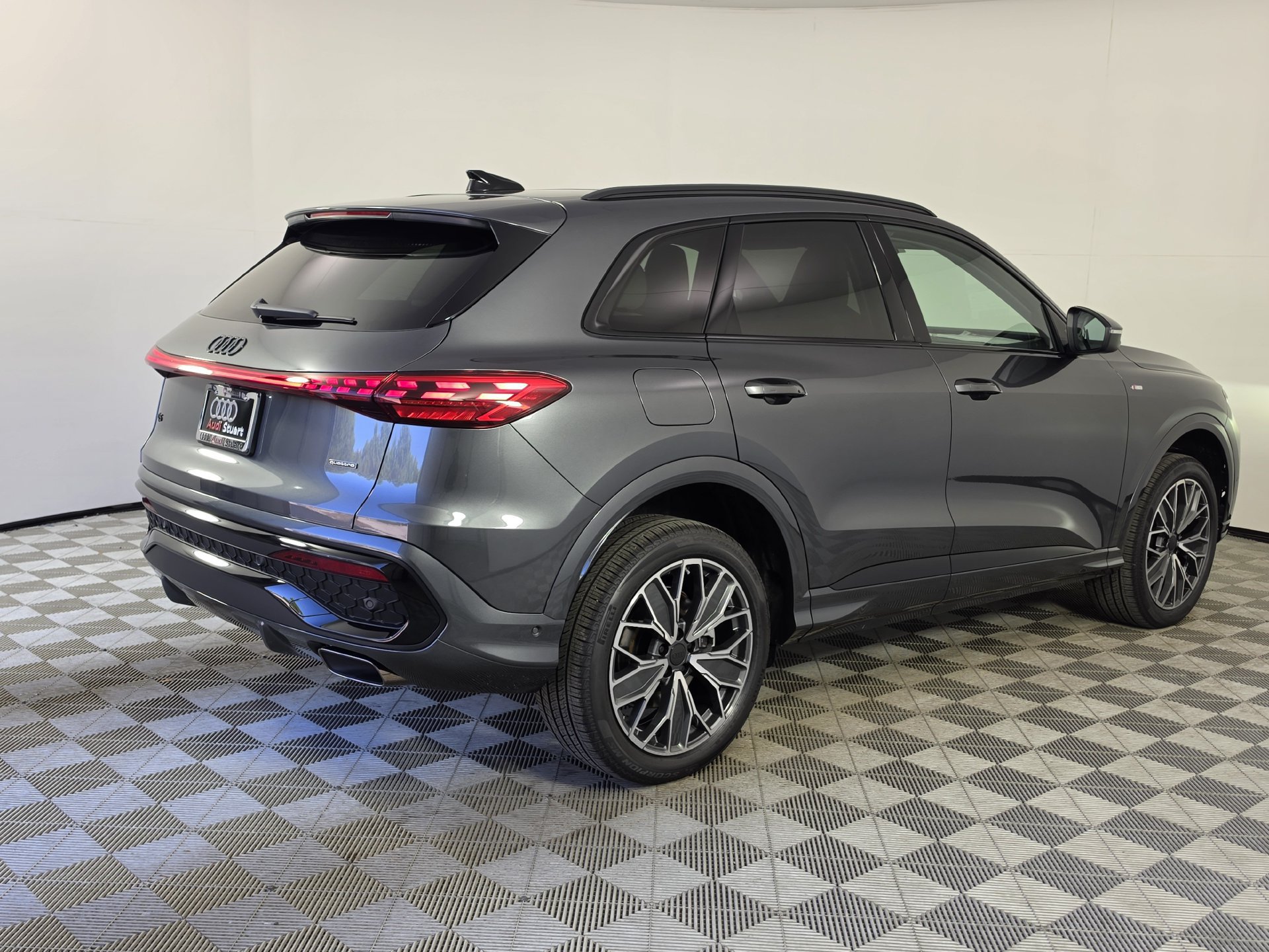 New 2026 Audi Q5 Premium Plus AWD/4WD image 7