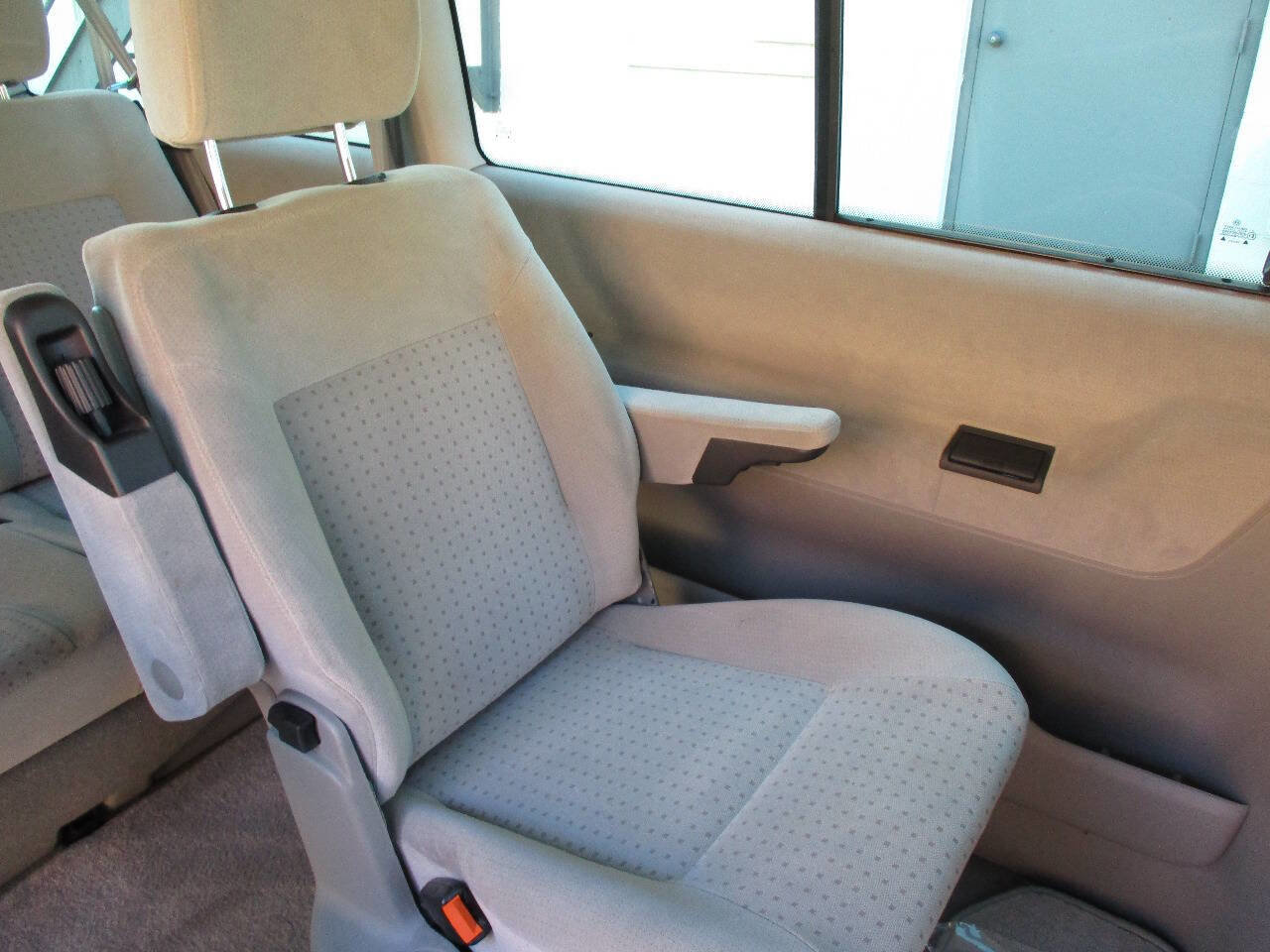 Used 2002 Volkswagen Eurovan GLS image 21