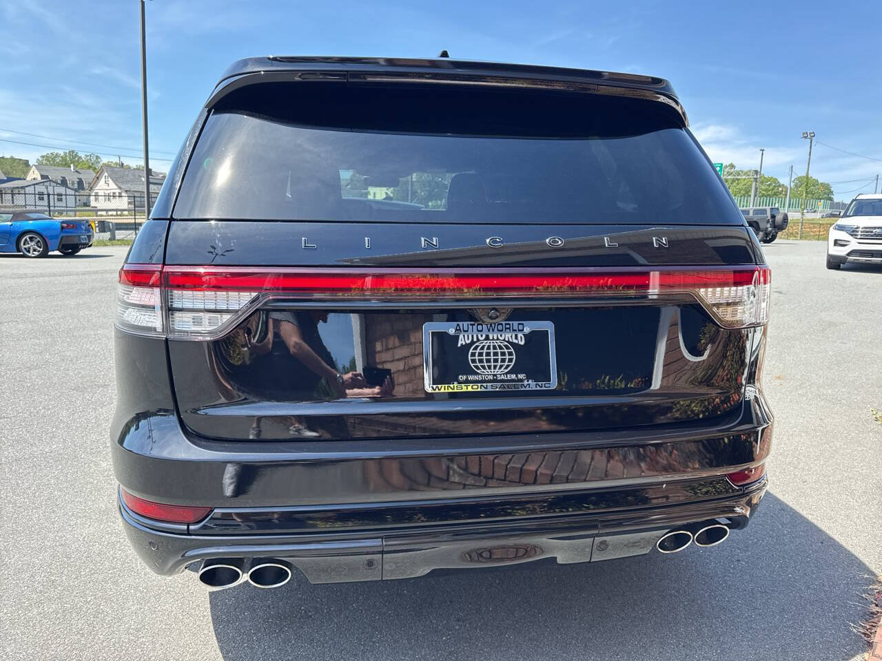 Used 2025 Lincoln Aviator Black Label w/ Jet Appearance Package AWD/4WD image 14
