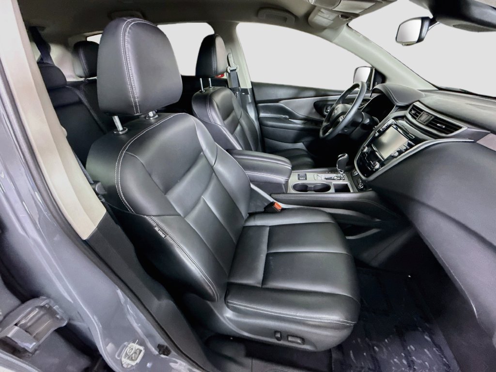 Certified 2023 Nissan Murano SV w/ SV Midnight Edition Package AWD/4WD image 30