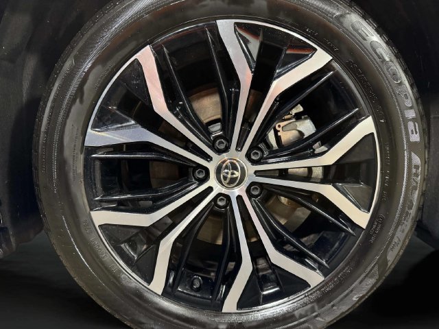 Used 2025 Toyota Crown Signia AWD/4WD image 33