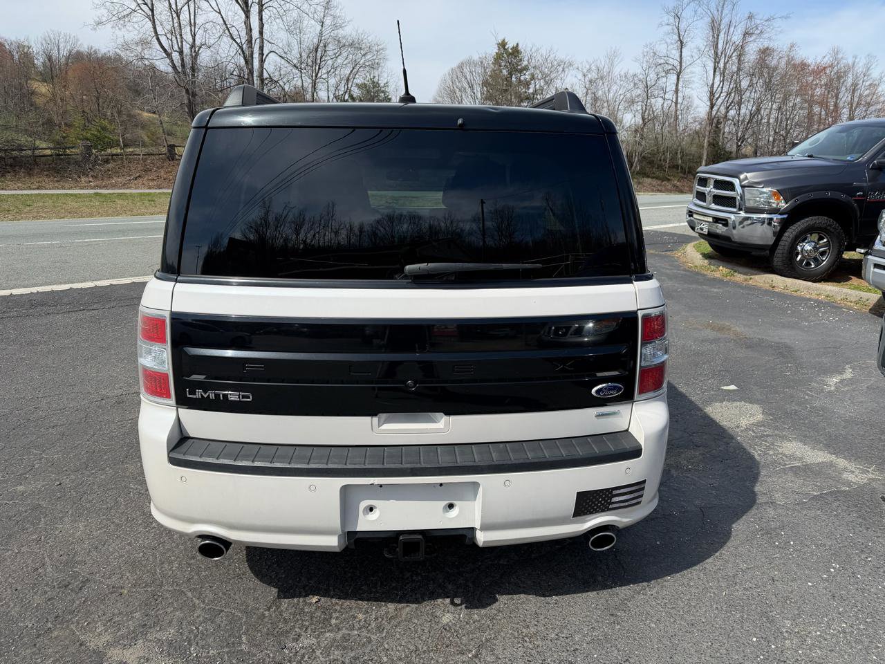 Used 2016 Ford Flex Limited w/ Equipment Group 303A AWD/4WD image 6