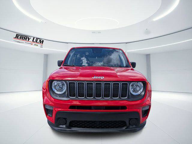 Certified 2023 Jeep Renegade Latitude AWD/4WD image 8