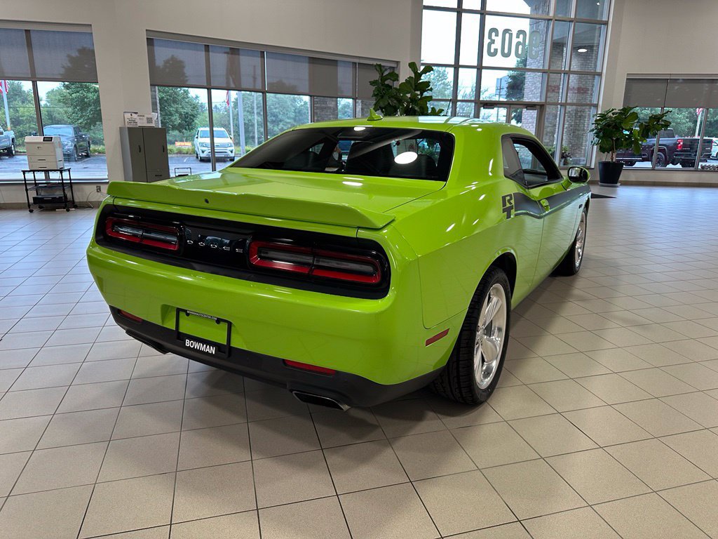 Used 2015 Dodge Challenger R/T Plus RWD image 6