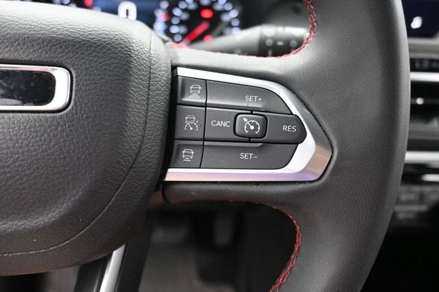 Used 2025 Jeep Compass Trailhawk AWD/4WD image 28