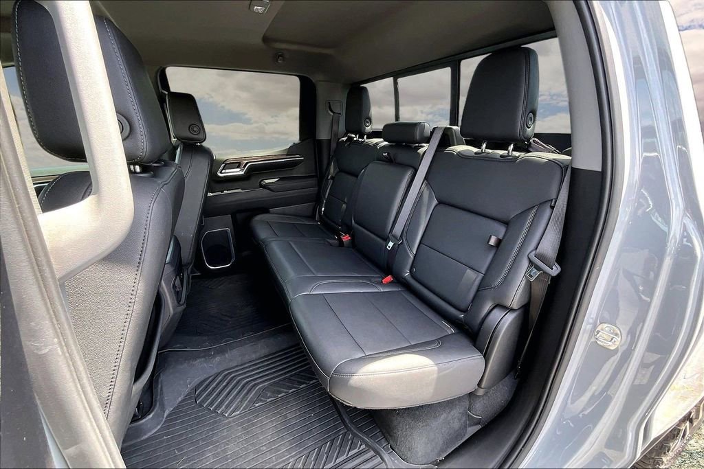 Used 2024 Chevrolet Silverado 1500 LT Trail Boss w/ Convenience Package II AWD/4WD image 23