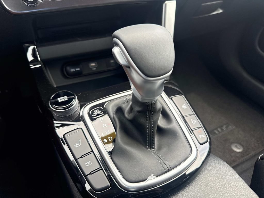 New 2026 Kia Seltos EX FWD image 29