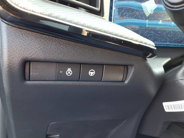 New 2026 Nissan Kicks SR w/ SR Premium Package AWD/4WD image 18