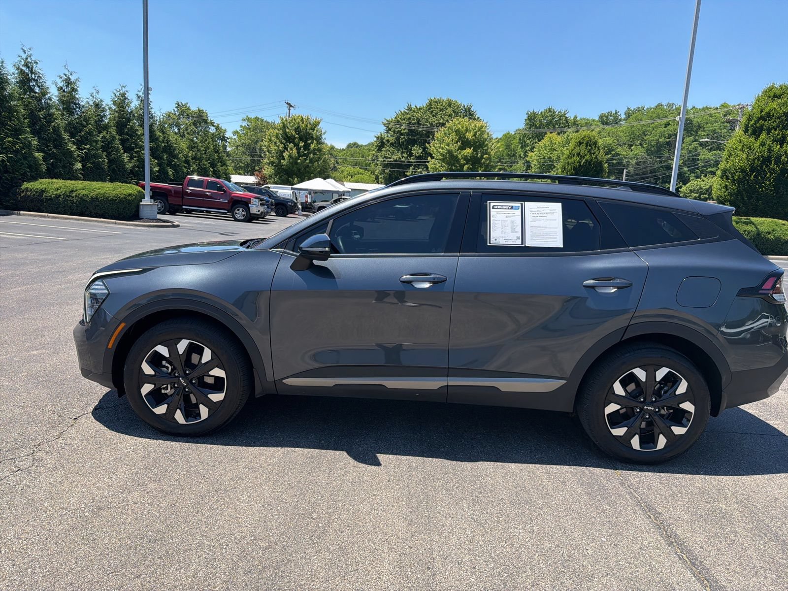 Used 2024 Kia Sportage X-Line w/ X-Line Premium Package AWD/4WD image 2