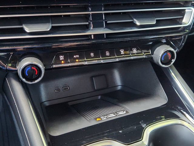 New 2027 Chevrolet Traverse LT w/ Driver Confidence Package FWD image 29
