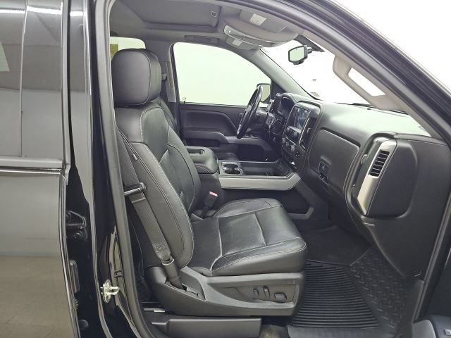 Used 2018 Chevrolet Silverado 1500 LTZ Z71 w/ Redline Edition AWD/4WD image 19