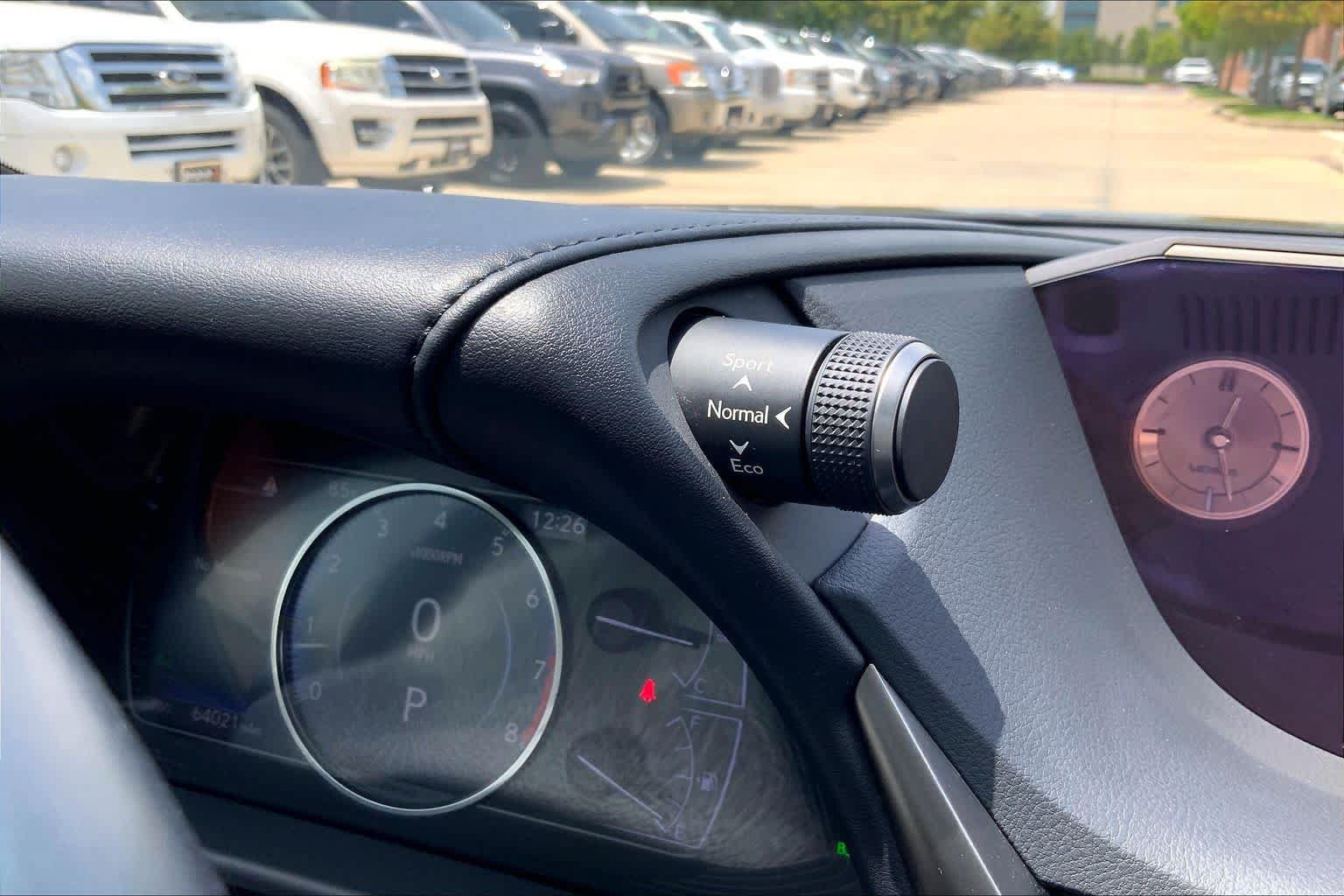 Used 2019 Lexus ES 350 w/ Premium Package FWD image 34