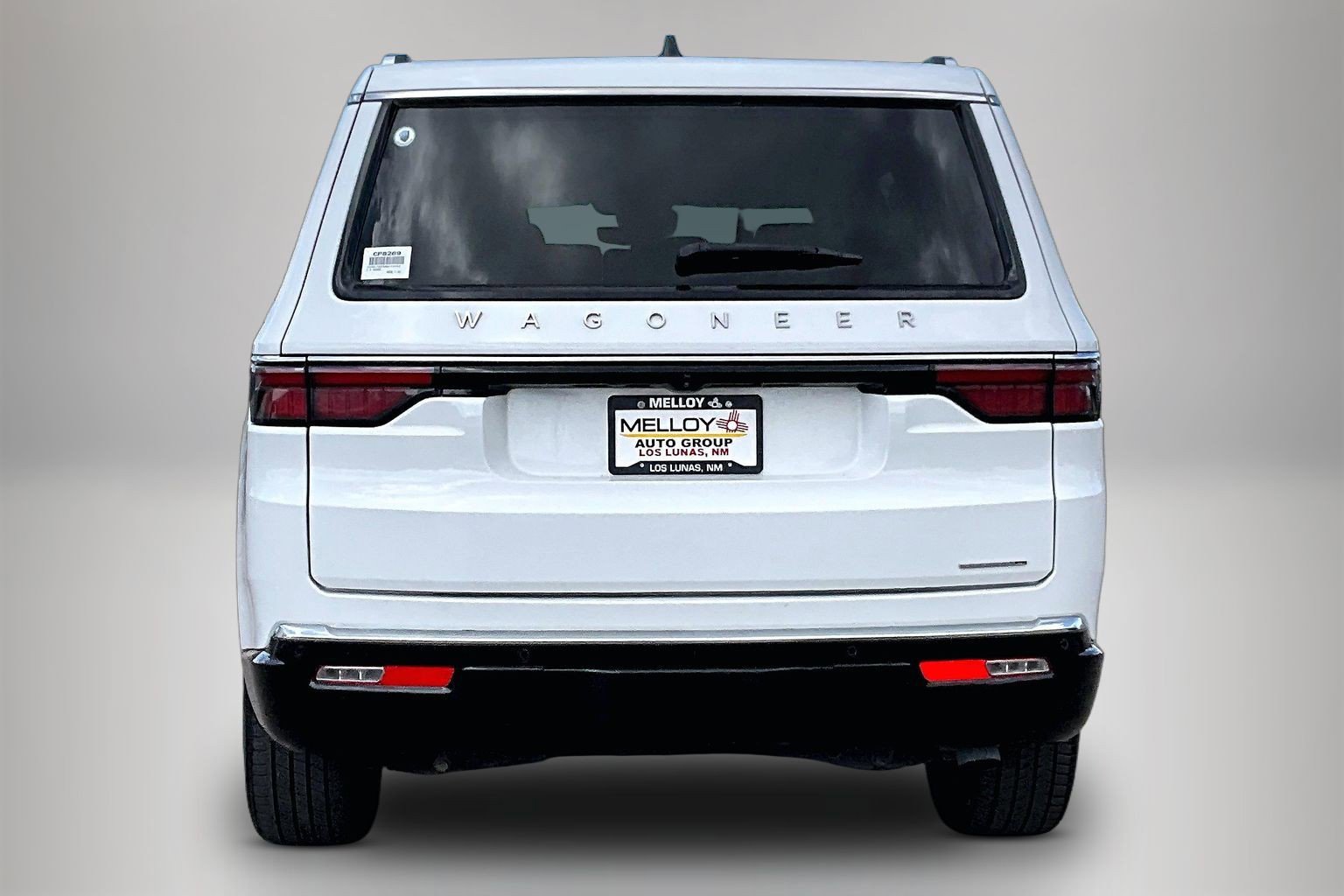 Used 2024 Jeep Wagoneer Series III AWD/4WD image 5