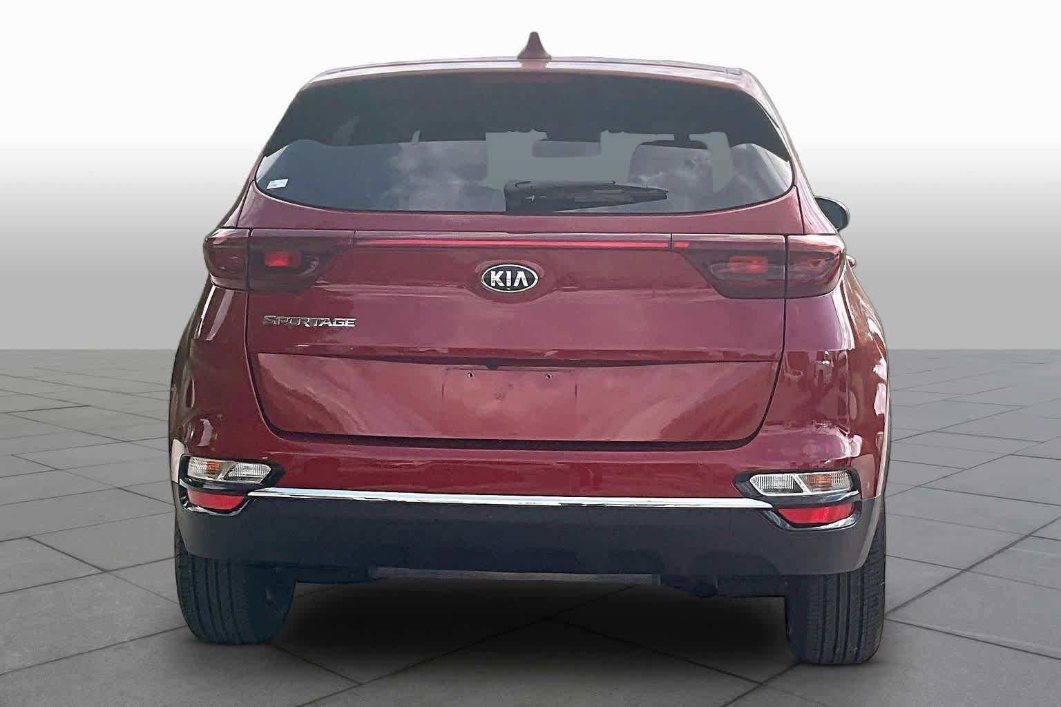 Used 2022 Kia Sportage LX AWD/4WD image 5