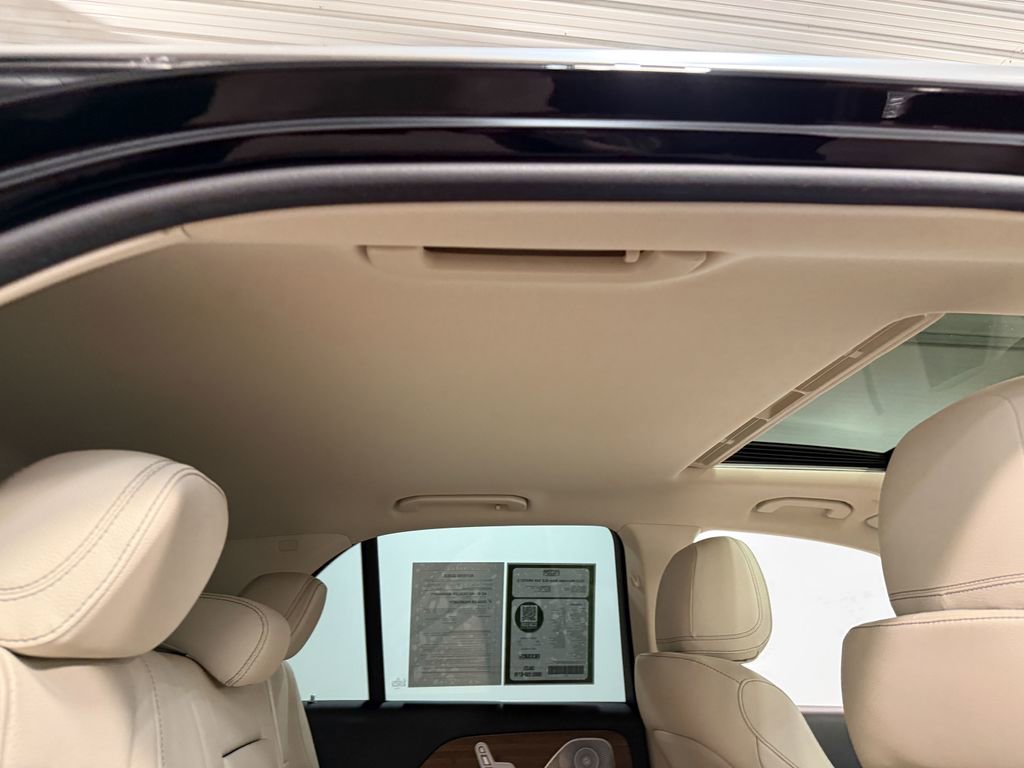 Used 2023 Mercedes-Benz GLE 350 4MATIC w/ 3rd Row Seat Package image 70