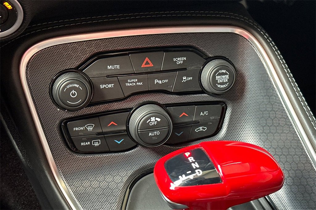 Used 2018 Dodge Challenger R/T Scat Pack w/ Leather Interior Group image 22