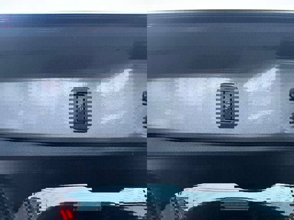 Used 2019 Toyota Highlander XLE image 39