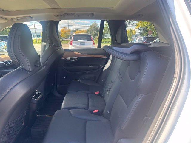 Used 2024 Volvo XC90 B6 Plus w/ Protection Package Premier AWD/4WD image 12