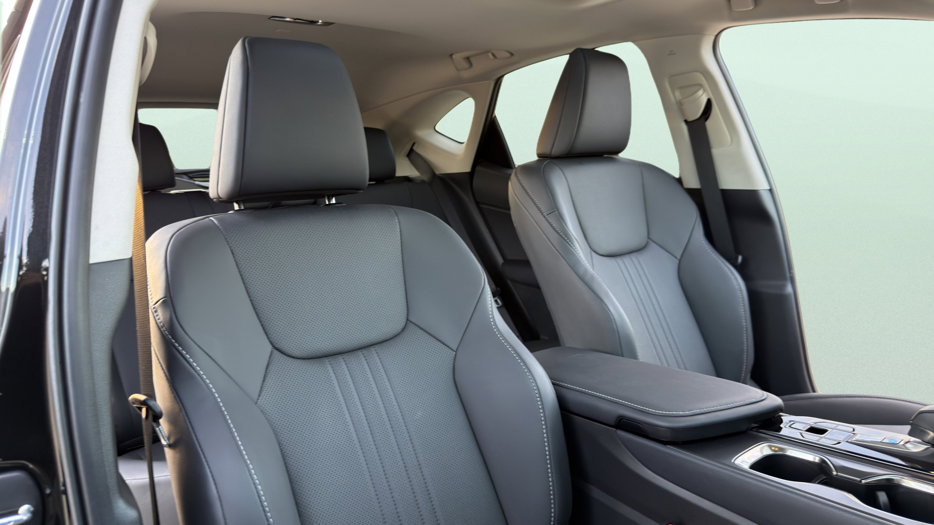 Used 2025 Lexus NX 350 AWD w/ Accessory Package (2T) image 41